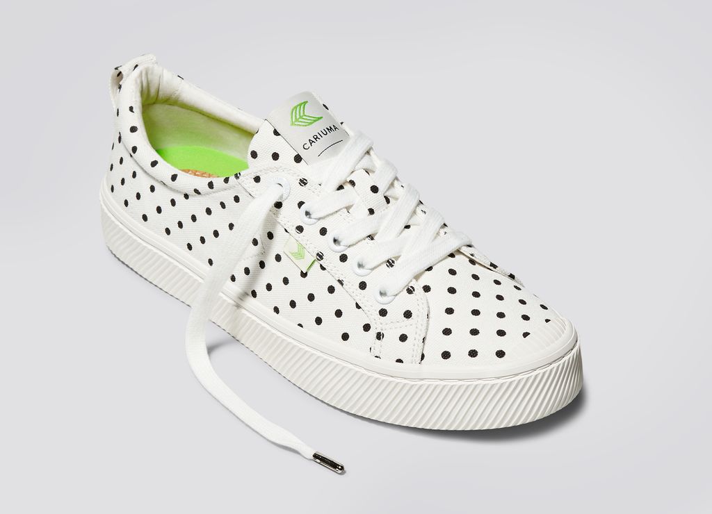 Baskets Cariuma OCA White/Black Polka Dots Homme | EKE-15082088